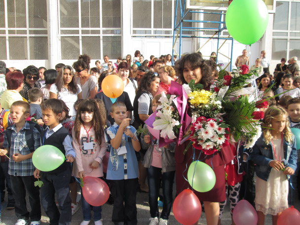 първи клас 2014MG